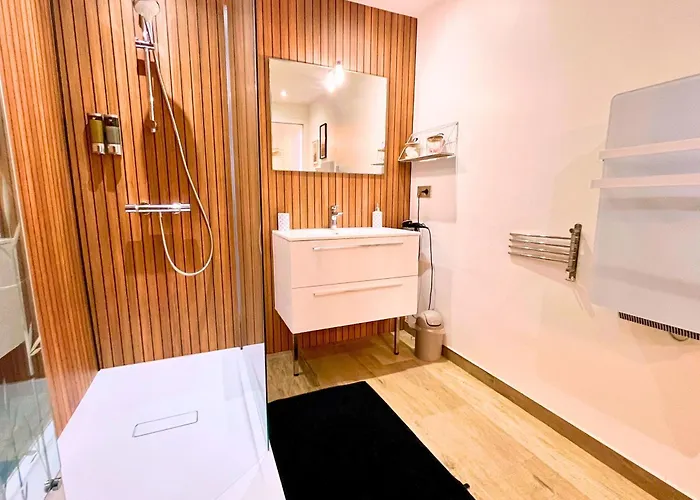 Evasion Marine - En Premiere Ligne Plage, Climatise Et Parking *